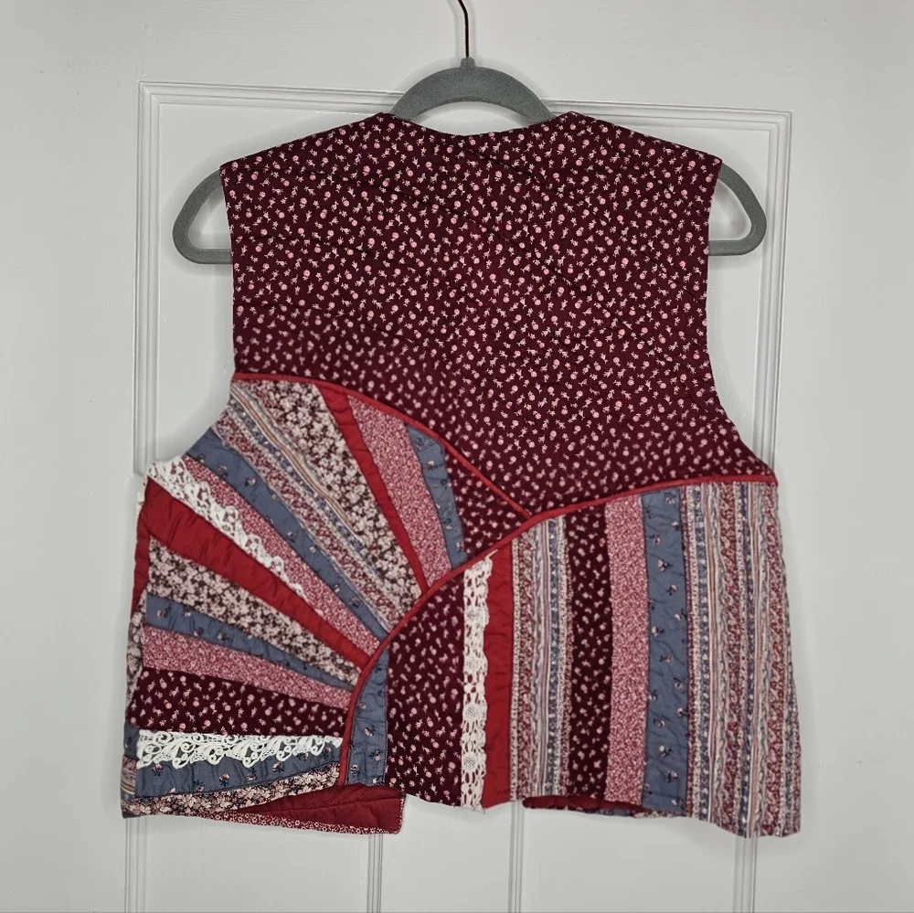 VTG Quilted Patchwork Reversible Vest - Picture 5 of 16